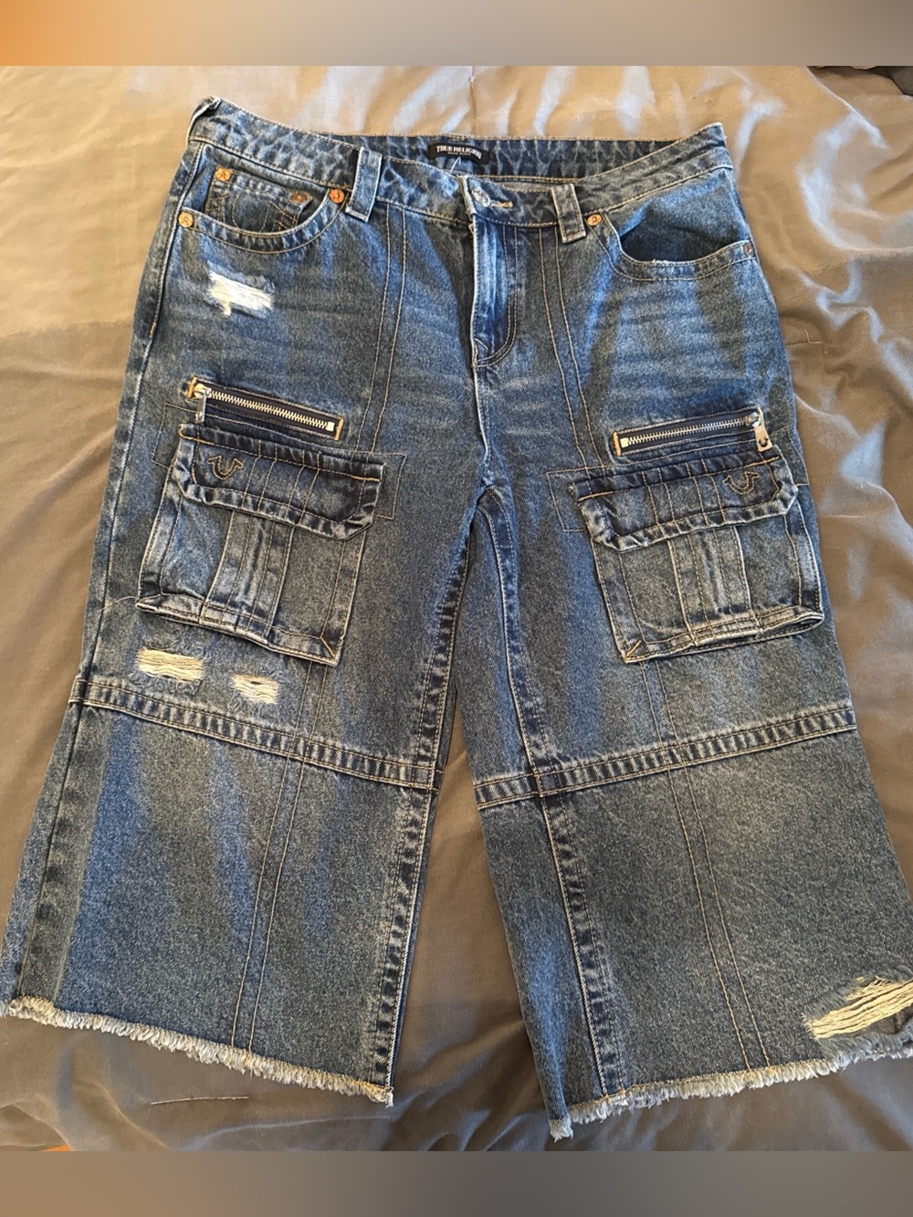 True religion cargo jorts